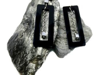 mavra skoylarikia plexiglass