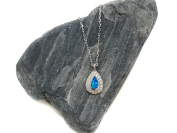 opalio dakry zirgkon