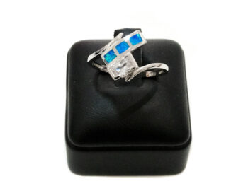 opaliozirgontetragvno